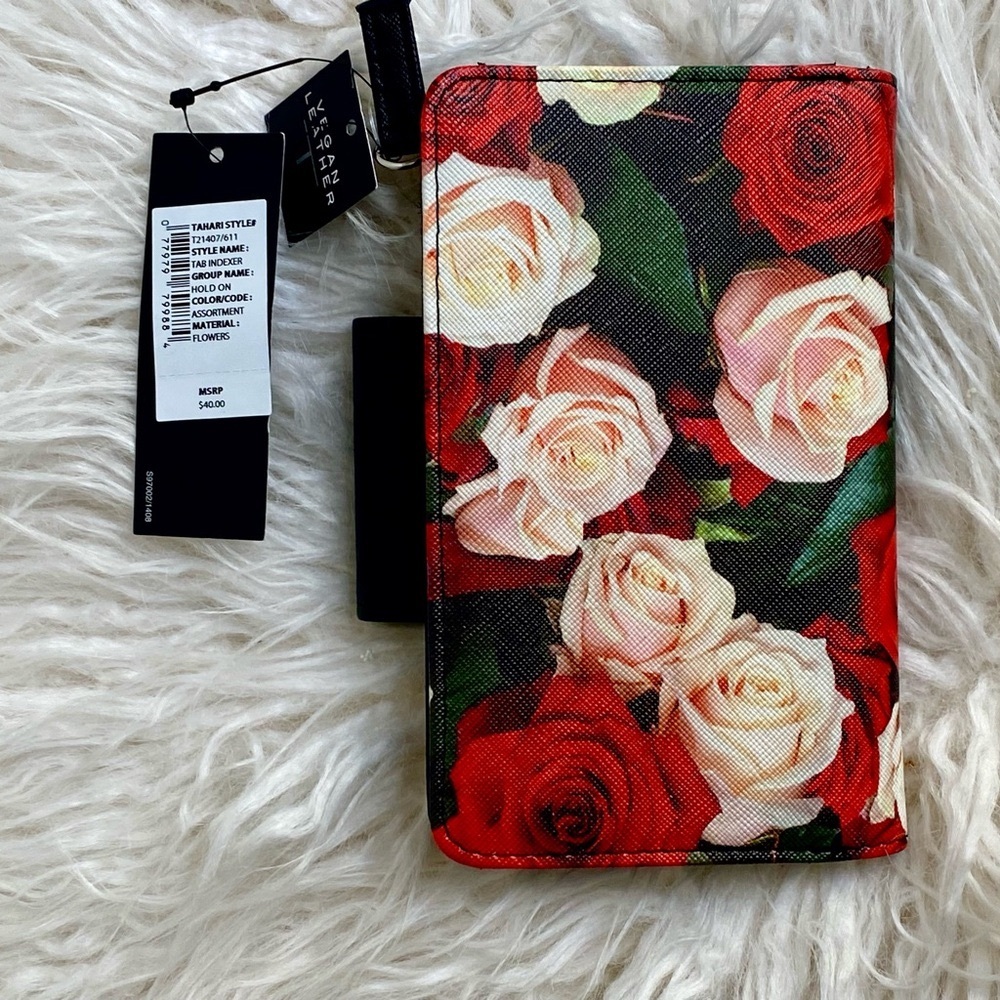 SOLD Tahari Floral Wallet, Bi-fold, RFID protection - Picture 2 of 7